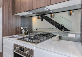 GAS BURNER, FULL DUCTED RANGE HOOD