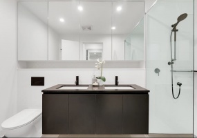 Brisbane Inner South, 4 Bedrooms Bedrooms, ,2 BathroomsBathrooms,Apartment,Dream Homes,1071